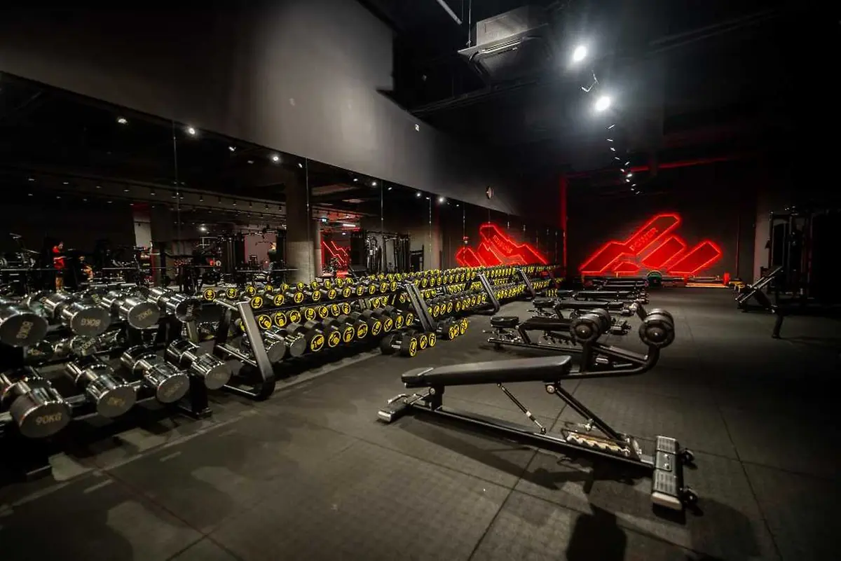 Zásobník lower body — Element Gyms Karviná, Karviná