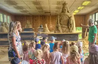 Die erstaunliche Welt des Sandes – Riesige Sandskulpturen auf Schloss Doksy 2026