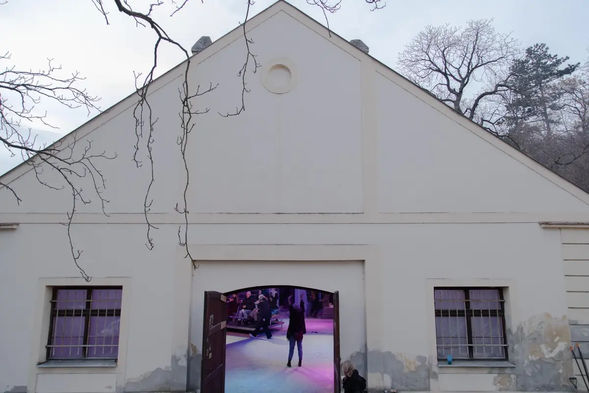GARDEN SESSIONS II. ft. Temple Of: Supra National — Studio Alta, Praha