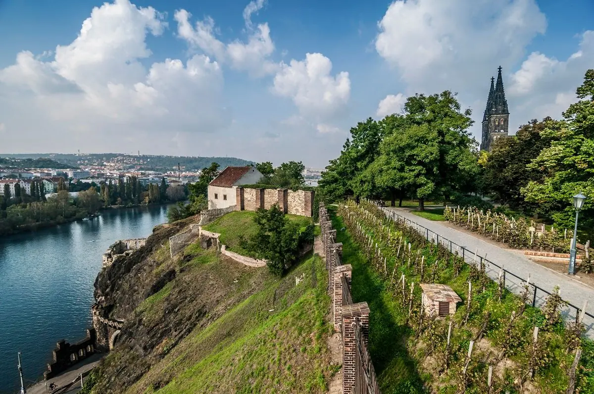 Prager Weinberge 2026 — Sommerbühne Vyšehrad, Prag
