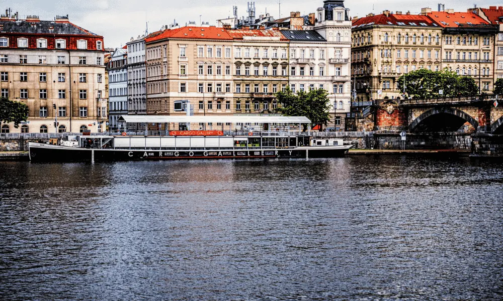 DEN DĚTÍ NA CARGO GALLERY — Cargo Gallery, Praha
