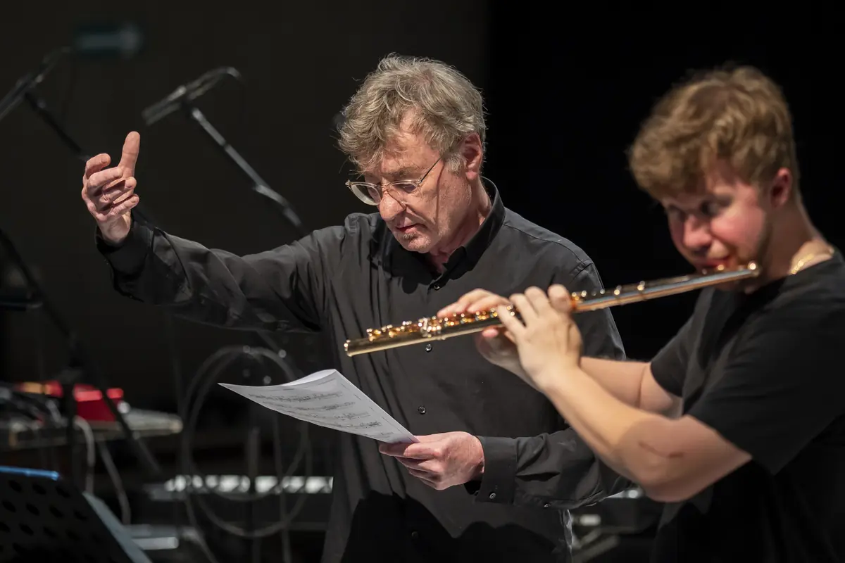 Masterclass – Ensemble Modern — dox, Praha