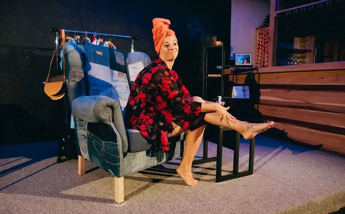 Nasraná máma — Divadelní klub Horáckého divadla, Jihlava