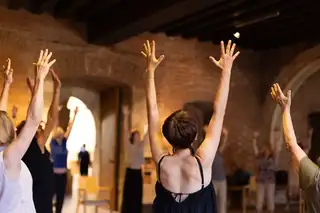 Dance Well