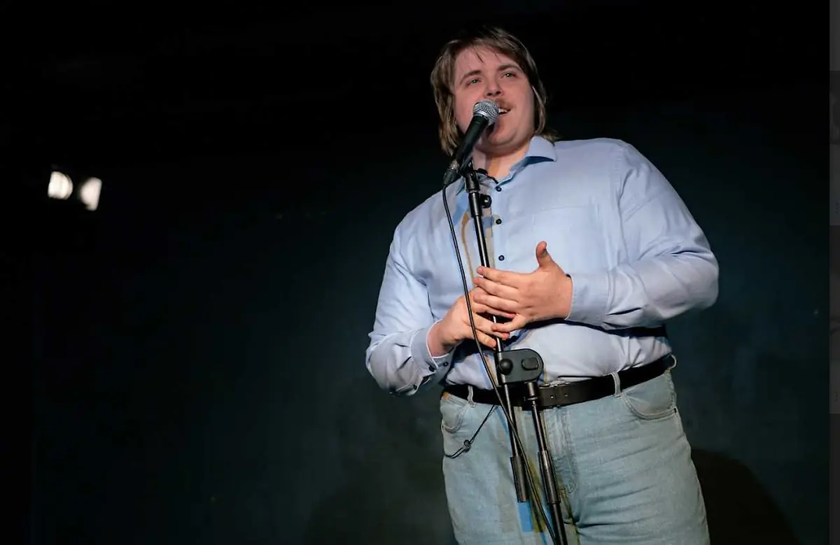 Zkouška nových vtipů — Chairs Comedy Club, Praha