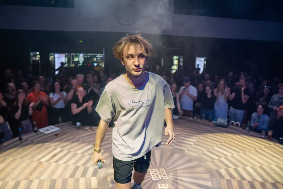 Slam Poetry CZ Open Mic — Кафе В лесе, Прага