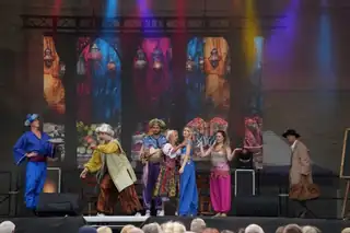 Culture Under the Stars - Lotrando and Zubejda