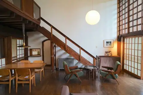 Na rozcestí: Meziválečná architektura v Japonsku