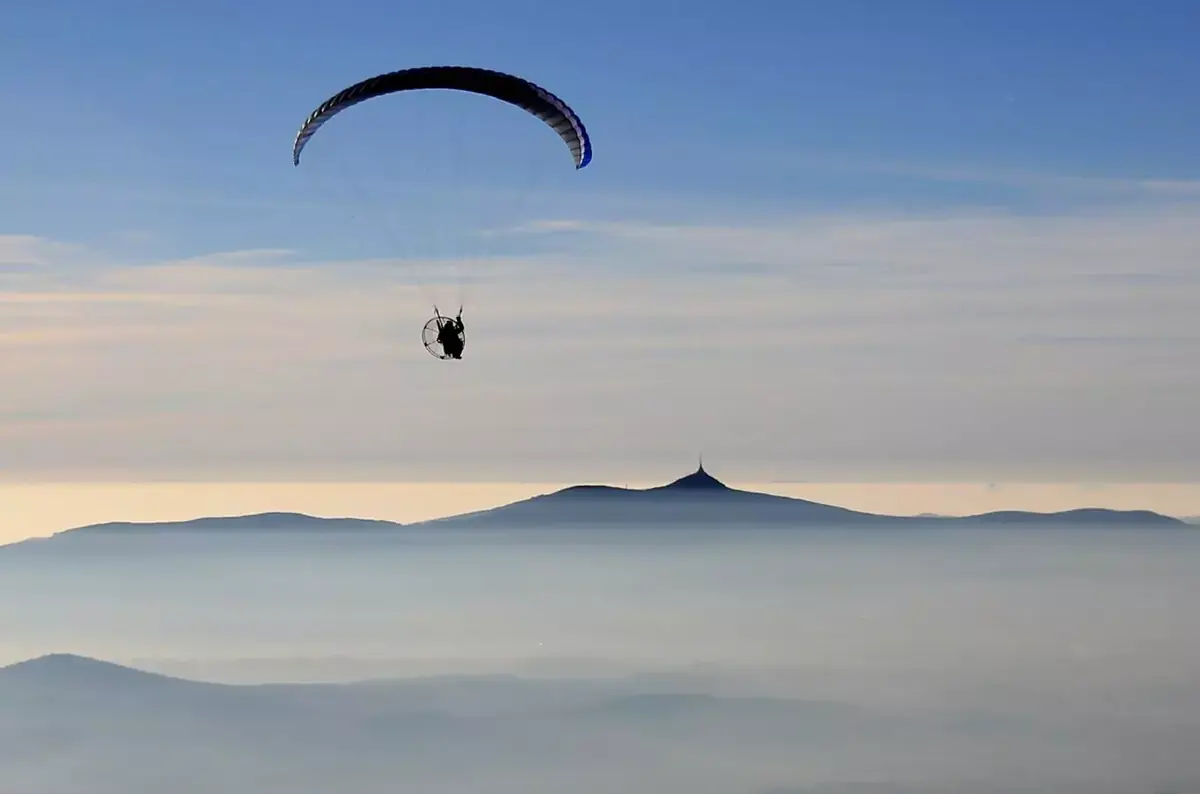Motorized Paragliding Course in Jaroměř with Launch Trainer — Aeroklub Jaroměř z.s., Jaroměř