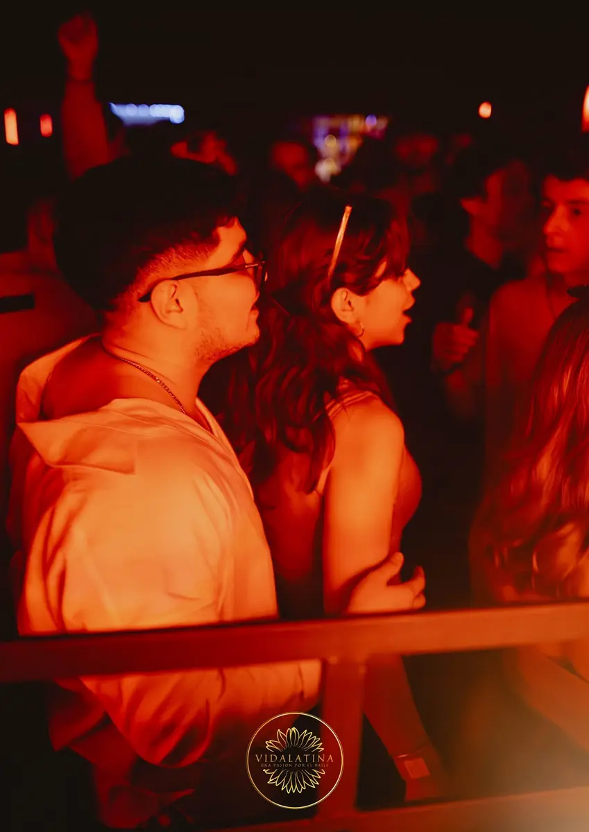 ERASMUS NIGHT - 2 FLOORS — Chapeau Rouge, Прага