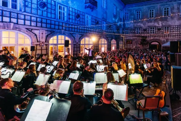Novoměstská Philharmonie — Stadttheater Dr. Josef Čížek, Náchod