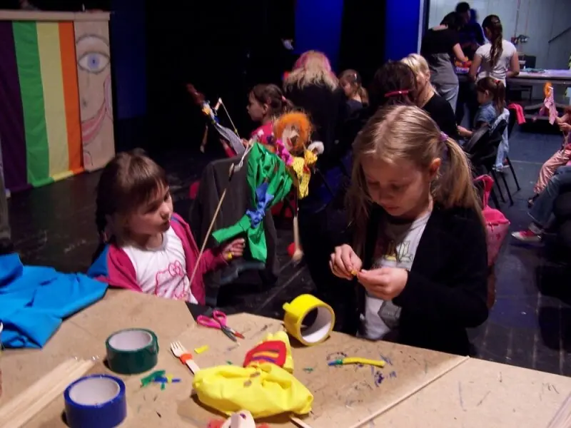 Puppentheater-Workshop — Theater Loutek, Ostrau