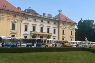 Veteran Bus Kříž