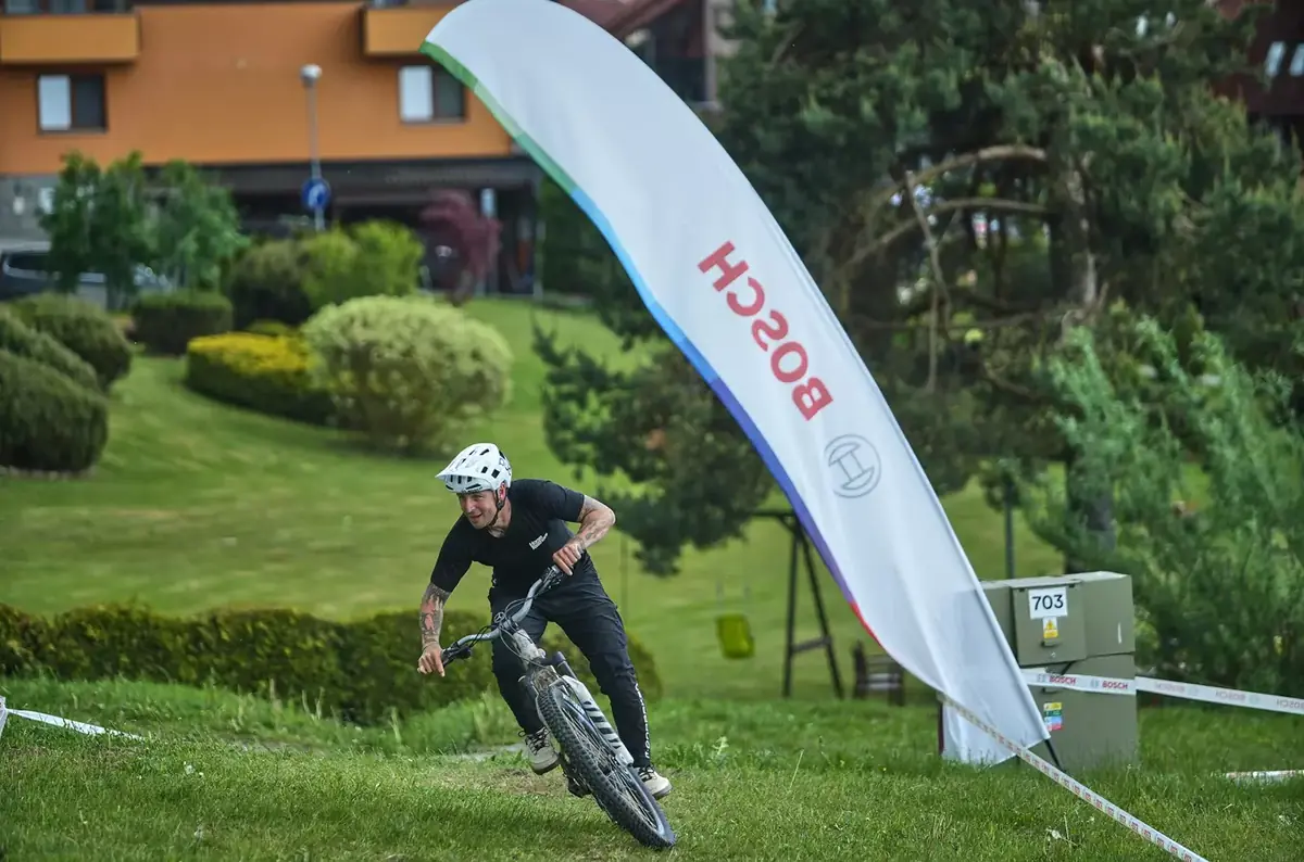 E-Bike Races for the Public — Kino Radotín, Prague