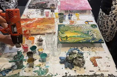 Acrylic Pouring Open