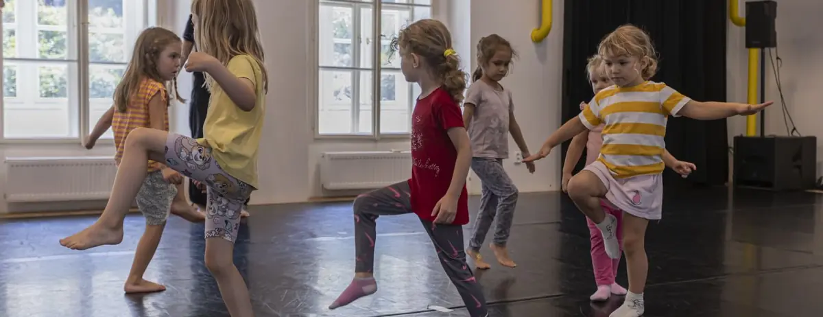 Summer Dance Camp — Ponec Theatre, Prague