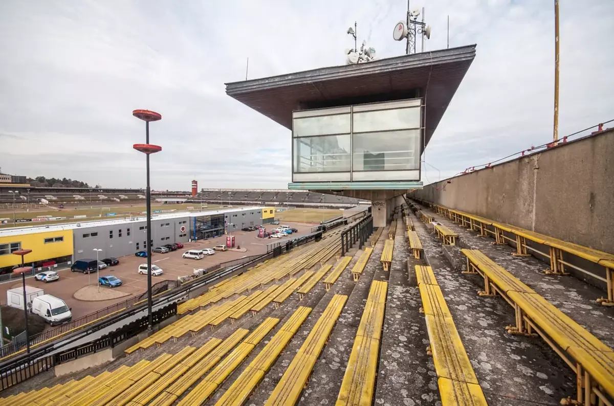 Komentovaná prohlídka Velkého strahovského stadionu — Velký strahovský stadion, Praha