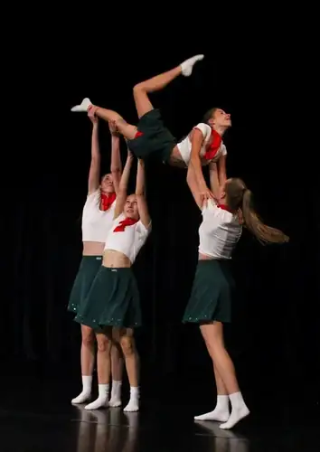 Abschlussaufführung der NART DANCE SCHOOL