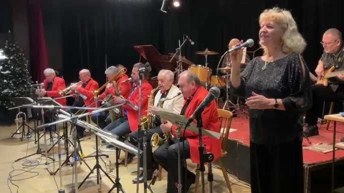 Taneční orchestr Stanislava Douši — KD Barikádníků, Praha