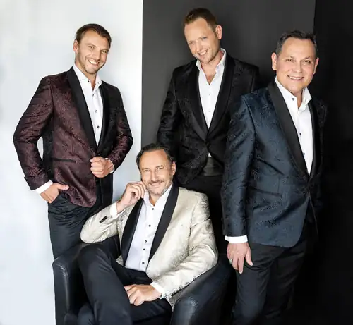 4 TENOŘI