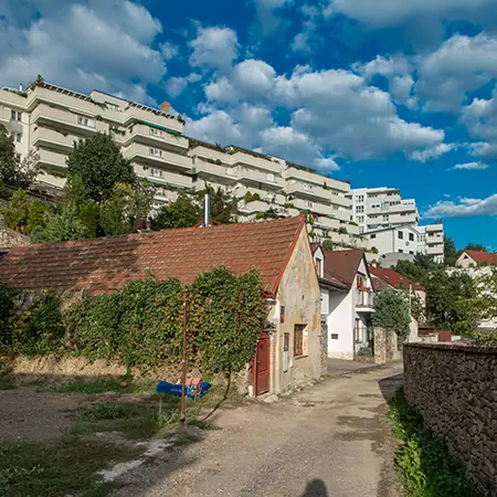 Zveme seniory na komentovanou vycházku Kouzlo starých Záběhlic — Jižní Město, Praha