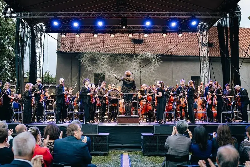 Bezplatný koncert symfonického orchestru — Vyšehrad (Park, Purkrabství), Praha