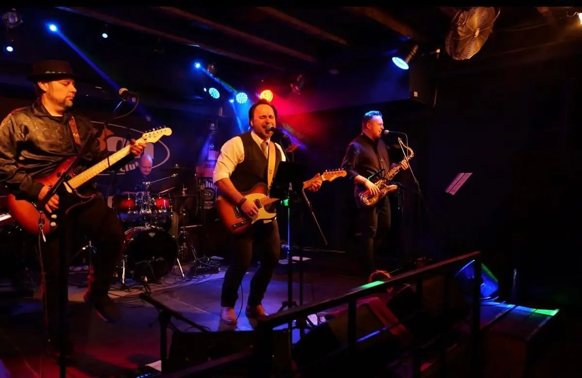 BRUCE ADAMS (BRUCE SPRINGSTEEN & BRYAN ADAMS TRIBUTE BAND) + BON JOVI Tribute — Vagon, Prag
