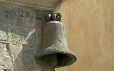 Guided Tour of the House at the Stone Bell - History and Architecture