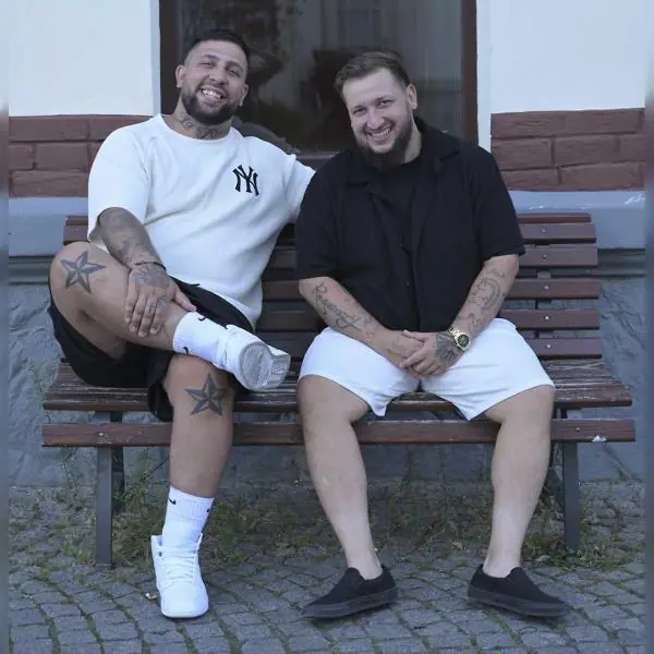 Live-Podcast: Reality Show Podcast — Radlická Kultur- und Sportzentrum, Prag