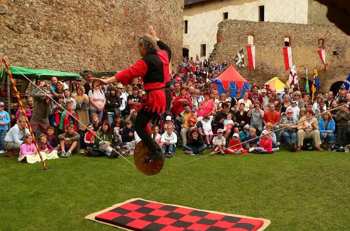 Dobové slavnosti na Točníku – Gladius — hrad Točník, Točník