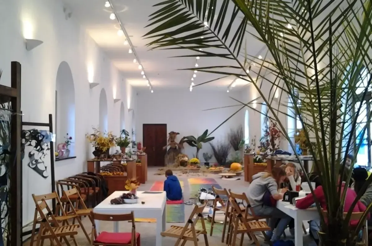 Summer Art Workshops at Troja Castle — Galerie hlavního města Prahy, Prague