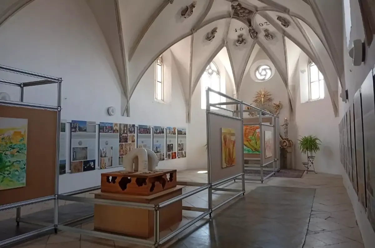 Natura Loci - Природа места Знойма — Spolek Zlatá šedesátá Znojmo, fb: Znojmo umění KLASIKá/XXI., Знойма