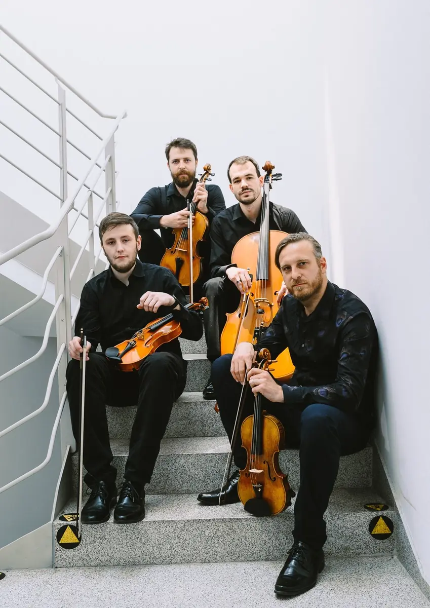 SPECTRUM QUARTETT и SIMONA HULEJOVÁ — Дворец - Аркадное внутреннее дворе, Моравский-Крумлов