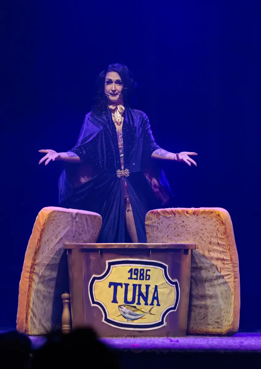 Bohemian Burlesque Festival: Bohemian Cabaret Brno — Boby Centrum - Café de Paris, Брно