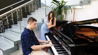 SOUZNĚNÍ VE TMĚ