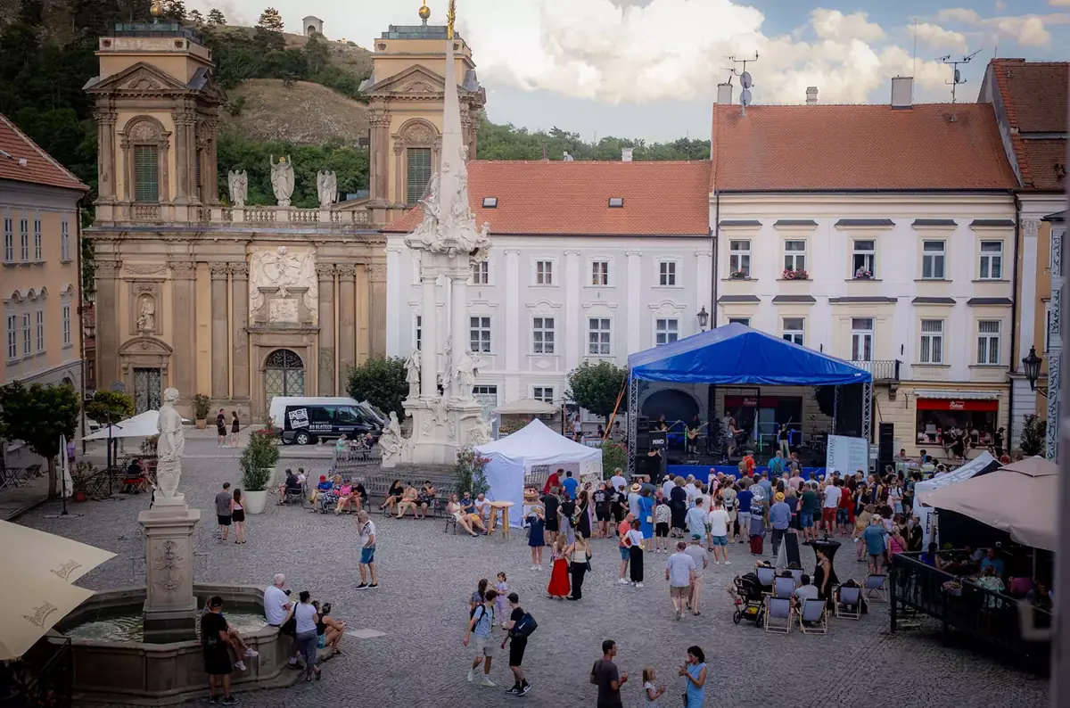 Ceremonial Opening of the 33rd Mikulov Art Symposium "dílna" — Náměstí, Mikulov