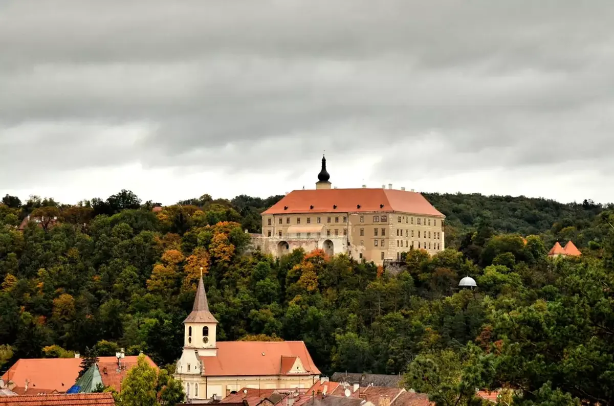 Folkové prázdniny na zámku v Náměšti nad Oslavou 2026 — Náměšť nad Oslavou