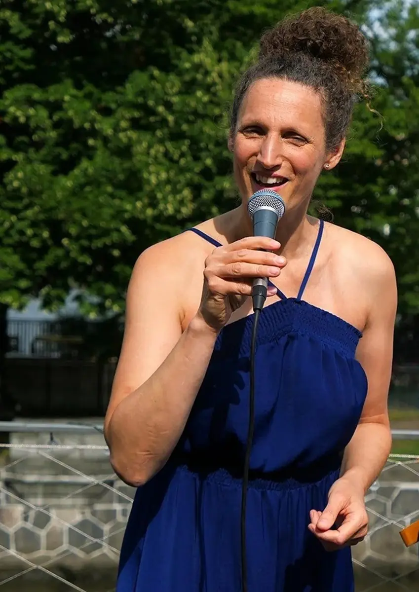 Petra Ernyei Trio (Jazz na střeše) — Jazz Dock, Прага