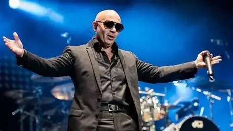 Pitbull на аэропорту Летняны — Letňany Airport, Прага