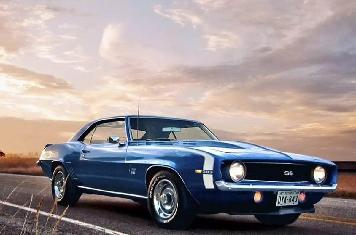 Hollywood US cars – sraz amerických vozidel v Holýšově 2026 — Hollywood US cars, Holýšov