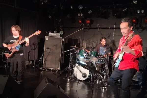 Korekyojinn (JAP) + Už jsme doma hrají písně FPB — Rock Café, Прага