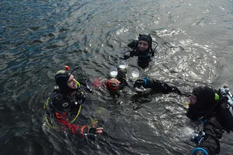 Вилов сига з дна Врановського водосховища 2026 - Винні льохи Лехович — Двір монастиря Лоуцький, Знойма