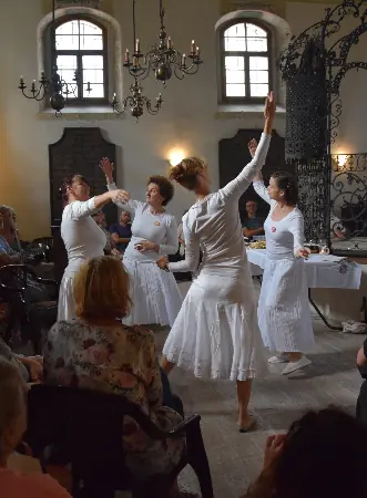 Der Mensch am Rande der Freiheit — Schloss Holeschow, Holešov