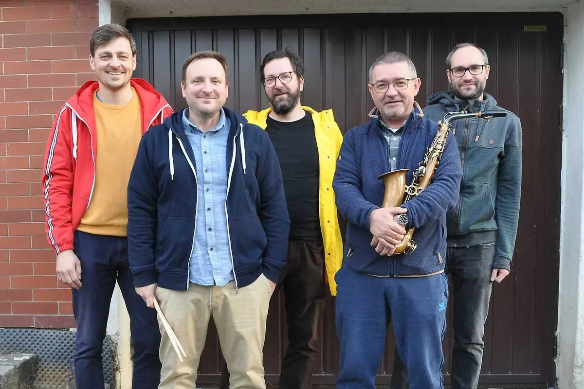 Raincoat Quartet — У Старої дами Jazz & Cocktail Club, Прага
