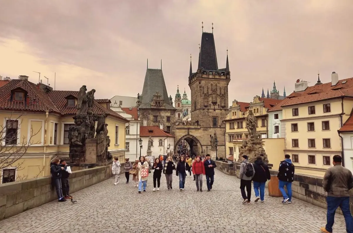 Traditional Walk Through Old Prague Along the Royal Route with an Unconventional Guide — Prašná brána, Prague