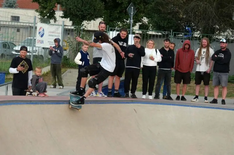 Skate Contest & 686 collective free party — Kulturní dům, Uherské Hradiště