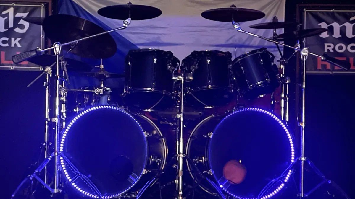 GRIBITCH — m13 rock hell, Brno