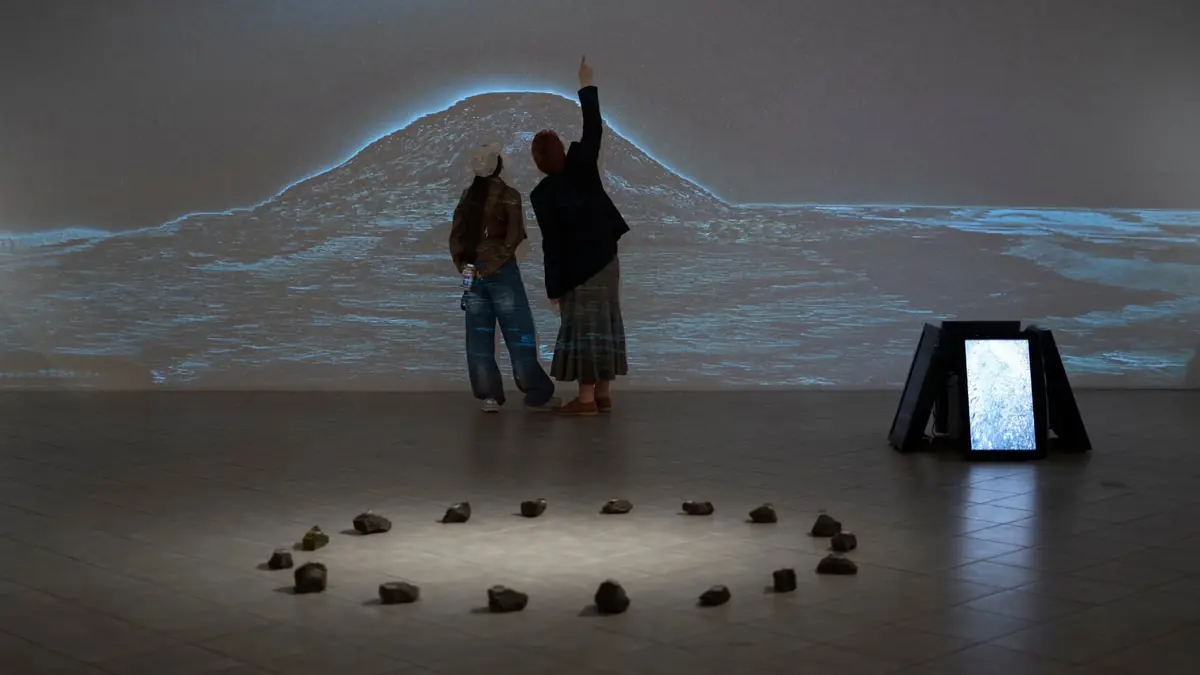Komentovaná prohlídka výstavy Říp: kontext a současnost — Galerie moderního umění Roudnice nad Labem, Roudnice nad Labem