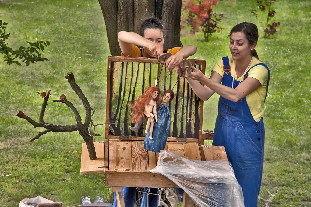 The Apple Tree Fairy Tale — Loutek Theatre, Ostrava