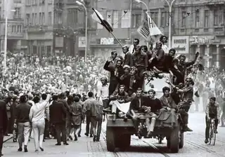 Historischer Spaziergang an Orten der Augustbesetzung